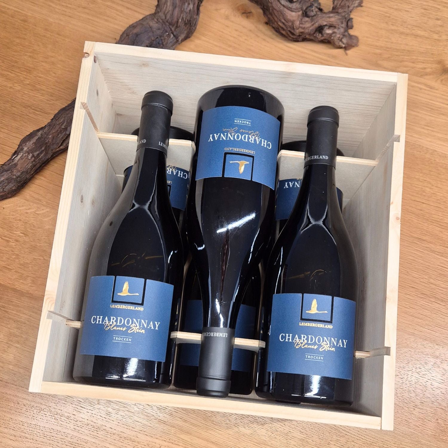 Jahrgang 2024 Subskription: 6 x Chardonnay "Blauer Stein" trocken (Holzkiste)