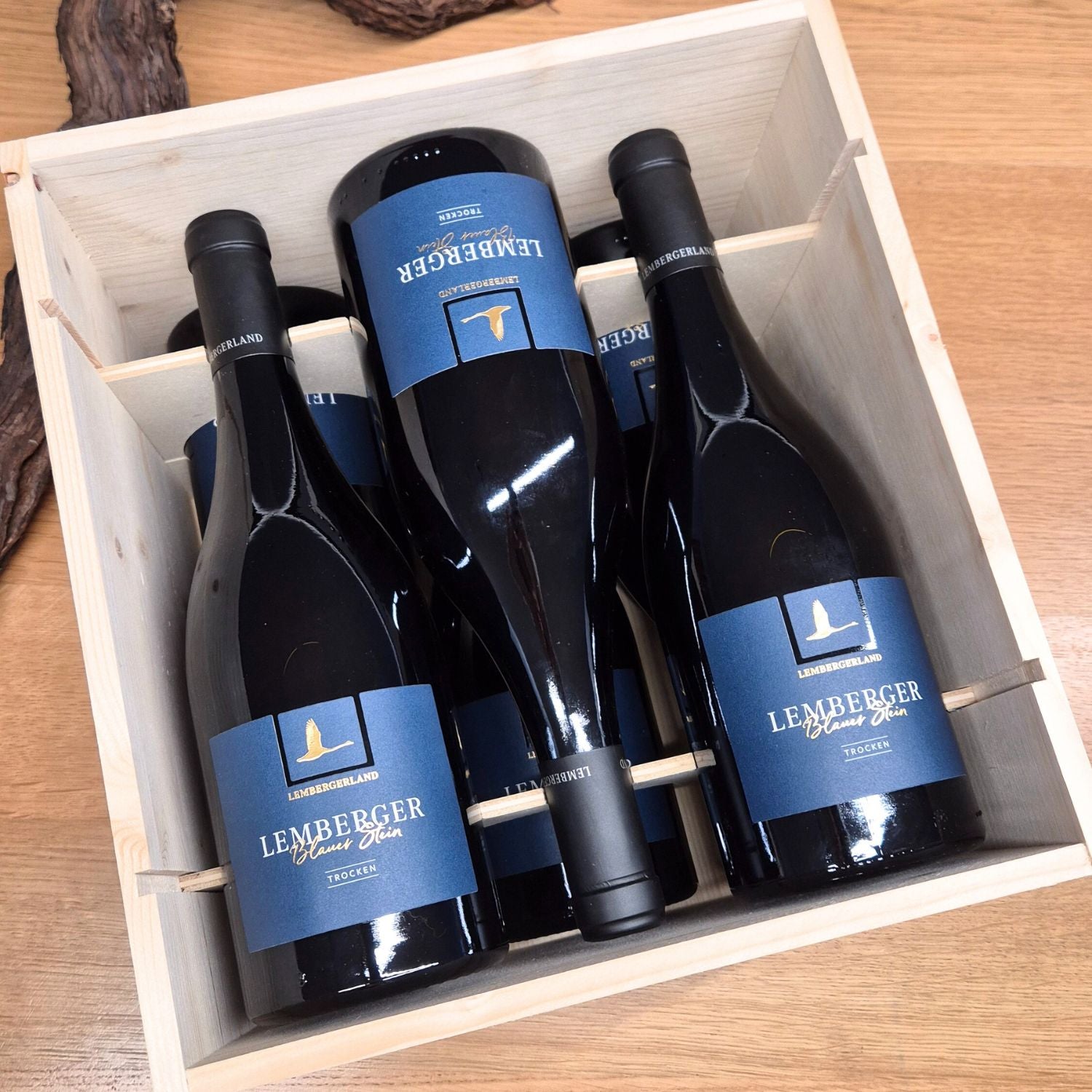 Jahrgang 2023 Subskription: 6 x Lemberger "Blauer Stein" trocken (Holzkiste)